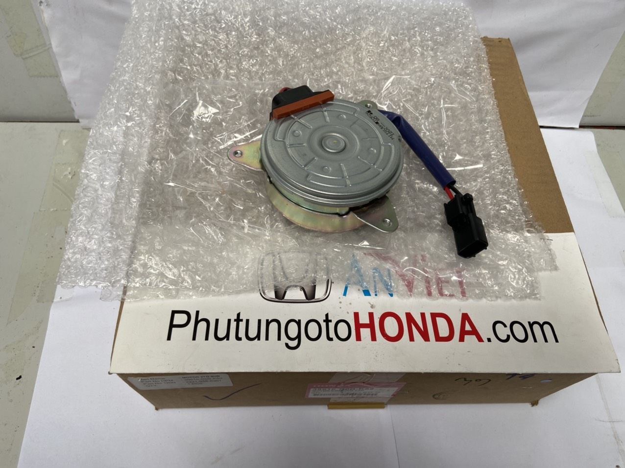 Mô tơ quạt két nước xe Honda BRIO